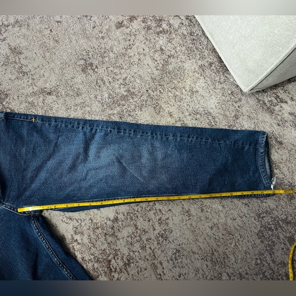 Imogene + Willie Slim Taylor Jeans - Picture 7 of 10